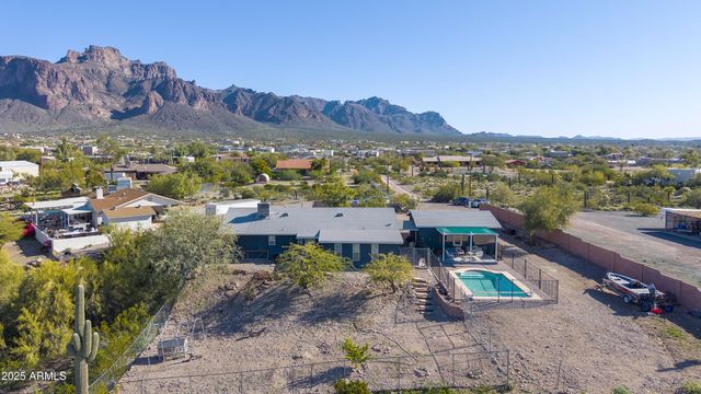 4454 E CODY Street, Apache Junction, AZ 85119