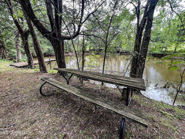 14912 Ms 35, Batesville, MS 38606