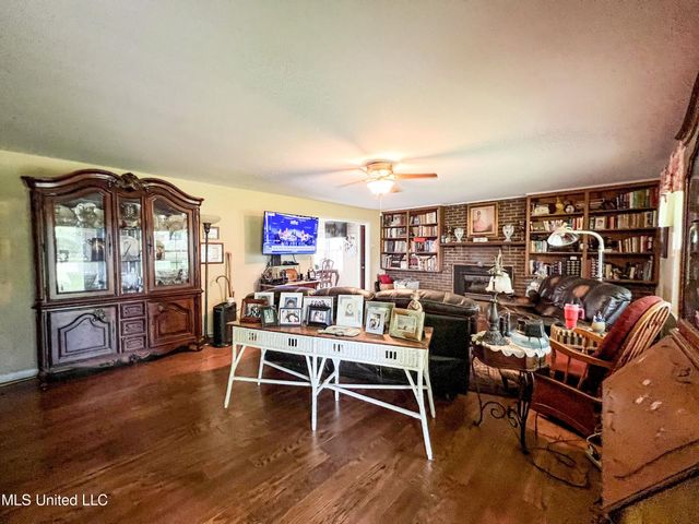 14912 Ms 35, Batesville, MS 38606