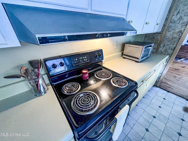 14912 Ms 35, Batesville, MS 38606