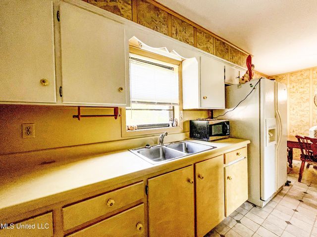 14912 Ms 35, Batesville, MS 38606
