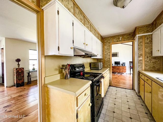 14912 Ms 35, Batesville, MS 38606