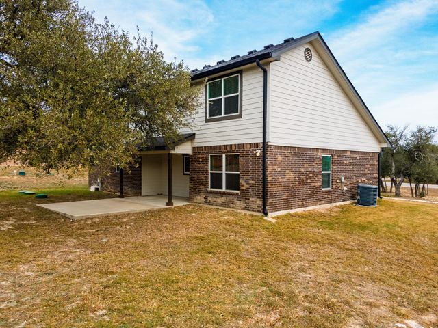 320 Sunrise HLS, Lampasas, TX 76550