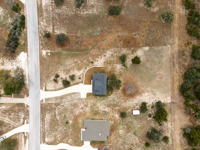 320 Sunrise HLS, Lampasas, TX 76550