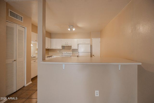 720 S DOBSON Road 10, Mesa, AZ 85202