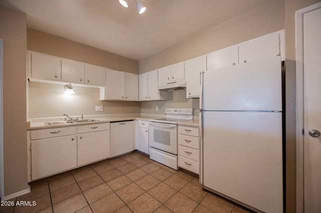 720 S DOBSON Road 10, Mesa, AZ 85202