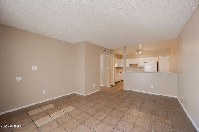 720 S DOBSON Road 10, Mesa, AZ 85202