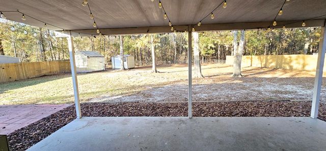 33 Shadowridge Lane, Phenix City, AL 36869