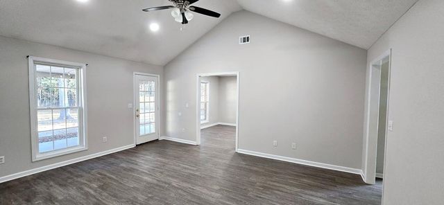 33 Shadowridge Lane, Phenix City, AL 36869