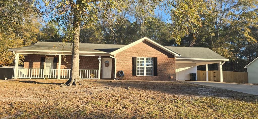 33 Shadowridge Lane, Phenix City, AL 36869