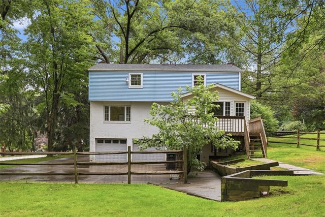 202 Falconhurst Drive, O'hara, PA 15238