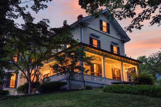55 Academy St, Arlington, MA 02476