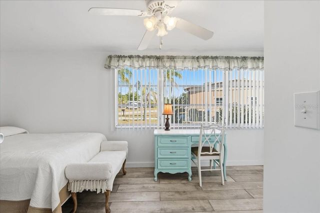 8385 AERO AVENUE, North Port, FL 34287