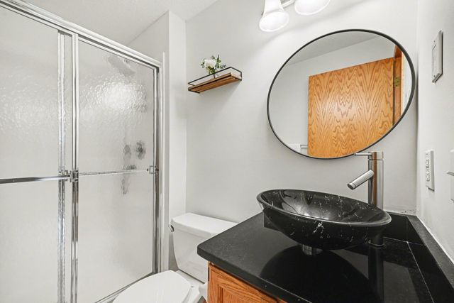 3961 Stonebridge Drive N, Eagan, MN 55123