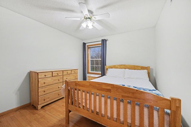 3961 Stonebridge Drive N, Eagan, MN 55123