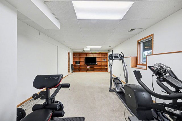 3961 Stonebridge Drive N, Eagan, MN 55123