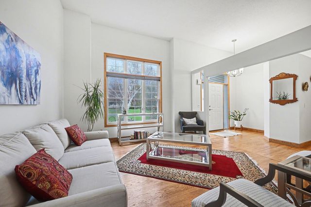 3961 Stonebridge Drive N, Eagan, MN 55123