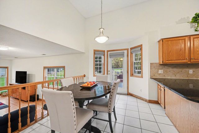 3961 Stonebridge Drive N, Eagan, MN 55123