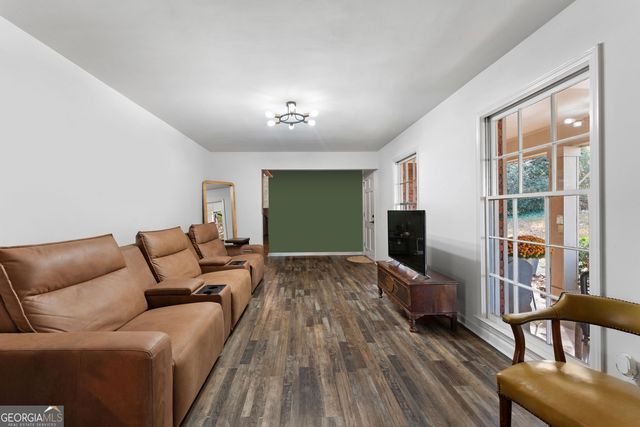 13 E Lakeshore Drive SE, Rome, GA 30161