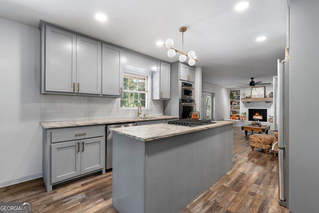 13 E Lakeshore Drive SE, Rome, GA 30161