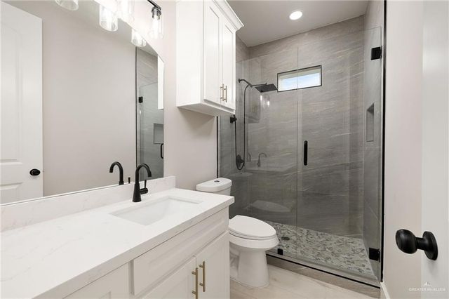 2304 N Gaytan Avenue, Edinburg, TX 78542