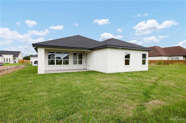 2304 N Gaytan Avenue, Edinburg, TX 78542