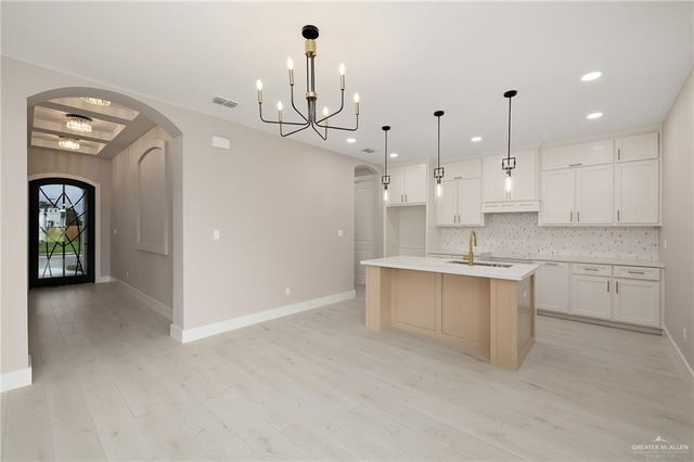 2304 N Gaytan Avenue, Edinburg, TX 78542