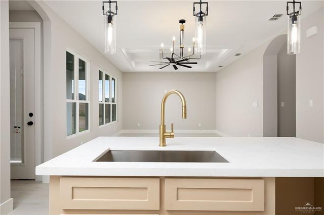 2304 N Gaytan Avenue, Edinburg, TX 78542