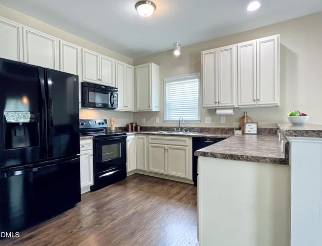 20 Sequoia Drive, Clayton, NC 27527