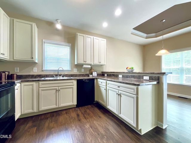 20 Sequoia Drive, Clayton, NC 27527