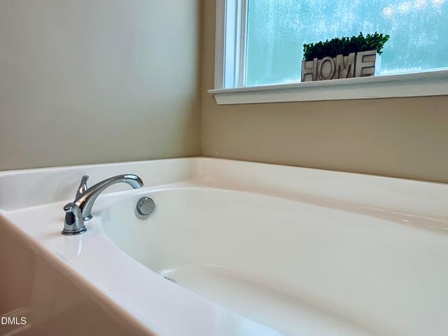 20 Sequoia Drive, Clayton, NC 27527