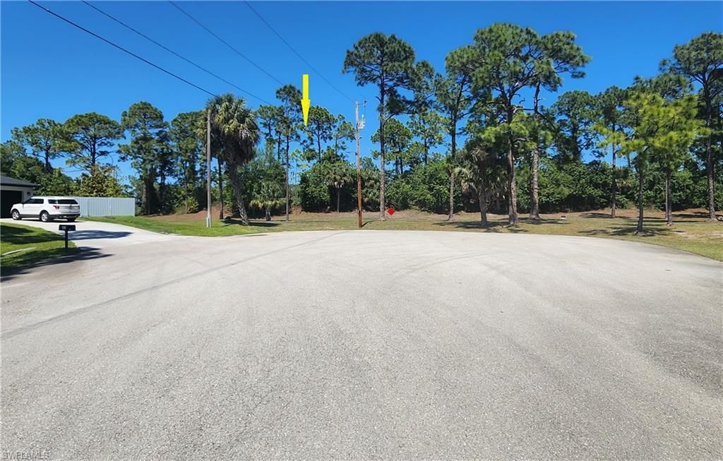 624 Beverly PL, LEHIGH ACRES, FL 33974 — photo 3