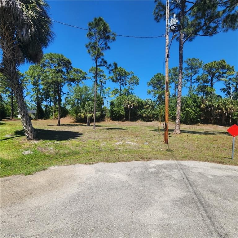 624 Beverly PL, LEHIGH ACRES, FL 33974 — photo 4