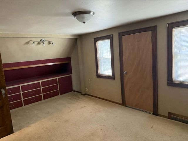 2711 S 8th STREET, Sheboygan, WI 53081