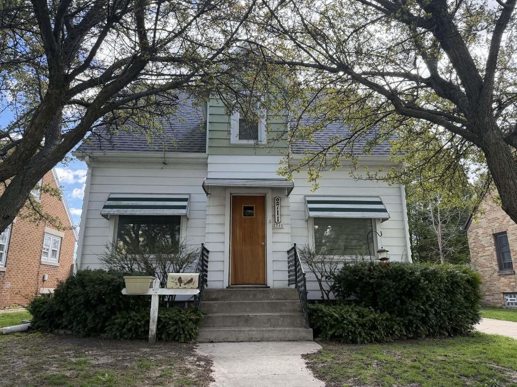 2711 S 8th STREET, Sheboygan, WI 53081