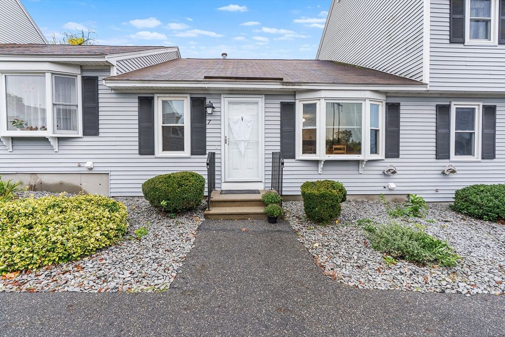 315 Broadway Rd 7, Dracut, MA 01826