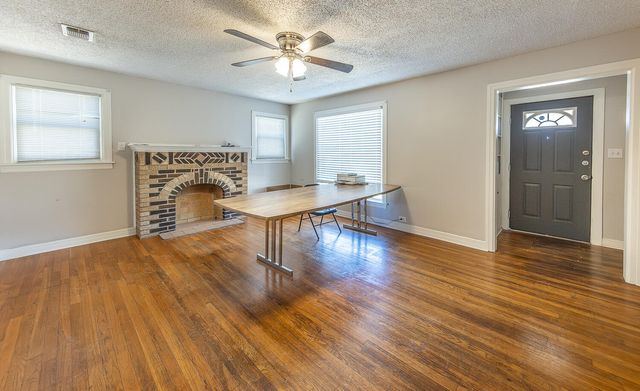 2301 27th Street, Lubbock, TX 79411