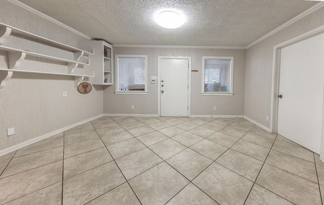 2301 27th Street, Lubbock, TX 79411