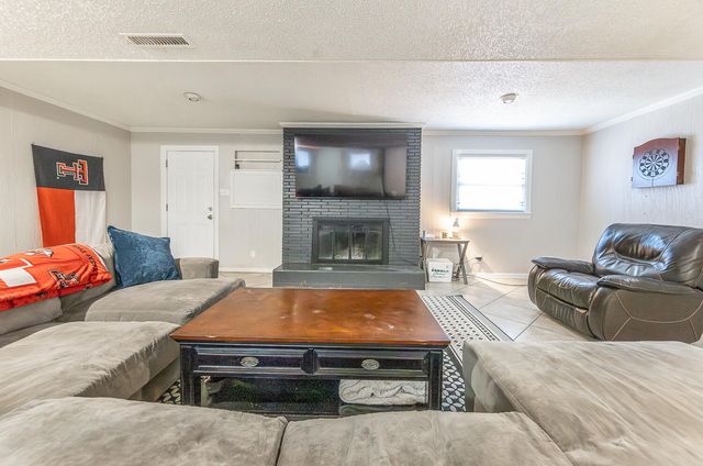 2301 27th Street, Lubbock, TX 79411