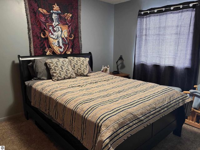 1011 Country Way, Mt Pleasant, MI 48858