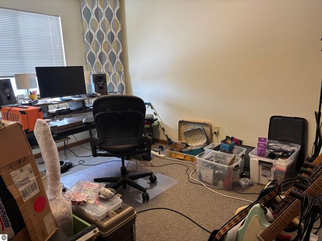 1011 Country Way, Mt Pleasant, MI 48858