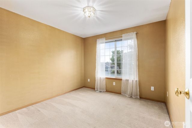 9109 181st Avenue E, Bonney Lake, WA 98391