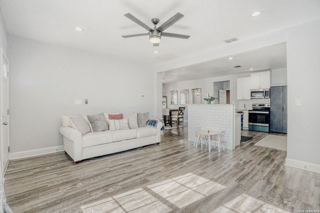 1403 Kentucky, San Antonio, TX 78201