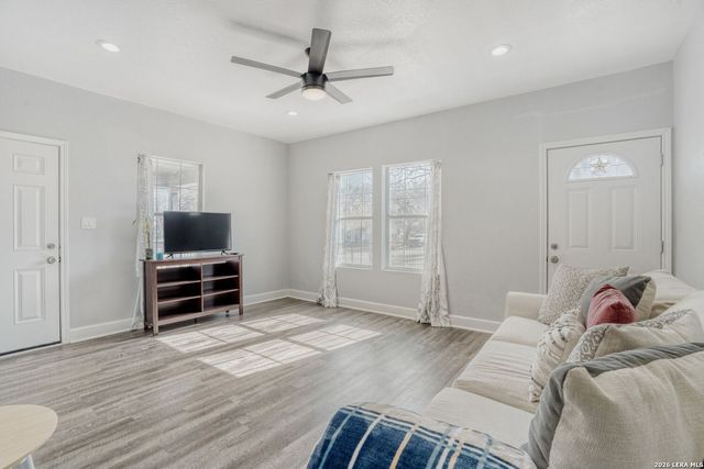 1403 Kentucky, San Antonio, TX 78201