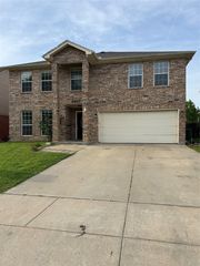 8617 Sabinas Trail, Fort Worth, TX 76118