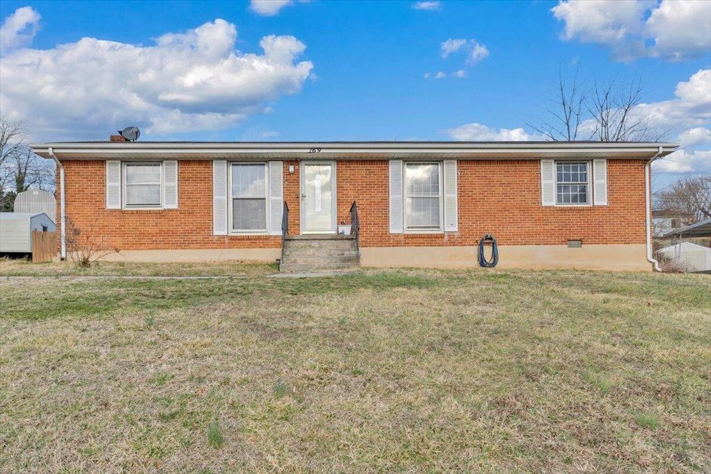 169 TAMPA DR, Roanoke, VA 24019