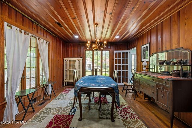 1504 Lucerne Way, New Bern, NC 28560