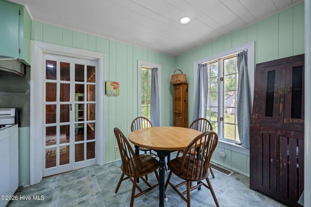 1504 Lucerne Way, New Bern, NC 28560