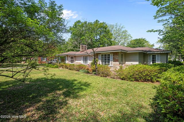 1504 Lucerne Way, New Bern, NC 28560