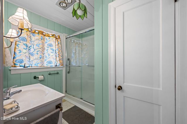 1504 Lucerne Way, New Bern, NC 28560